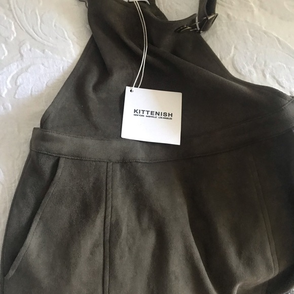 Kittenish Jessie James Decker overalls - Picture 2 of 3